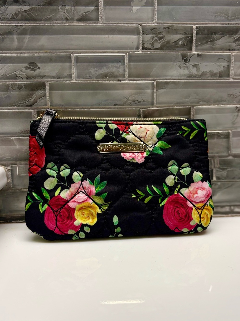Betsey Johnson Black Quilted Heart Floral Zippered Makeup Cosmetic Pouch Bag